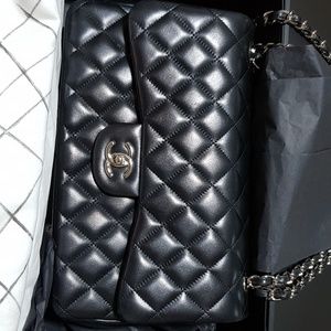 Chanel classic jumbo LAMBSKIN
